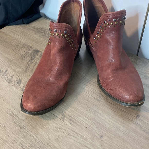 Lucky Brand Studded Red Brown Ankle Booties - western boho - 6.5 - Picture 7 of 8